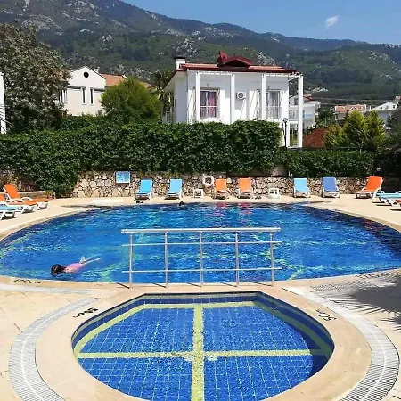 Turtle Aparthotel Cedit