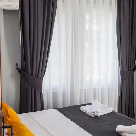 Apart-hotel Turtle Cedit